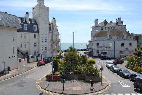 Seaside Road, Eastbourne 2 bed flat for sale