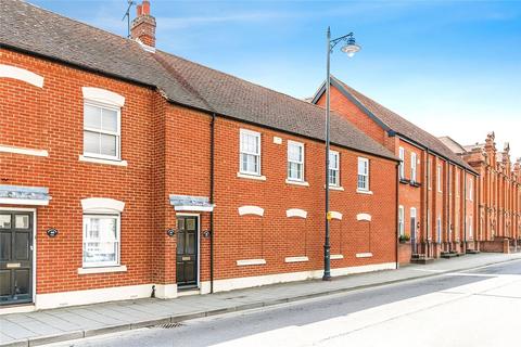 Station Road West, Kent CT2 2 bed flat for sale