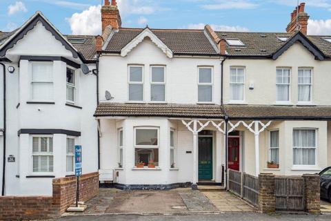 Highfield Road, Bushey 3 bed terraced house for sale