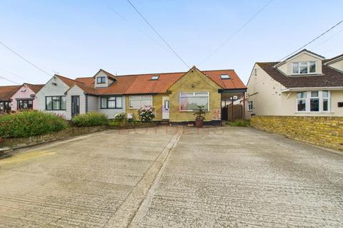 Jubilee Avenue, Chelmsford CM1 5 bed bungalow for sale