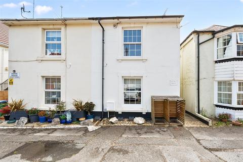 Marine Parade, Aldwick 3 bed maisonette for sale