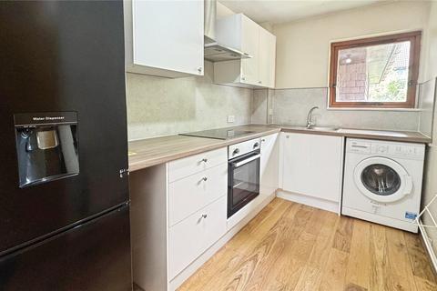 Ryeland Close, Yiewsley, West Drayton 1 bed apartment for sale