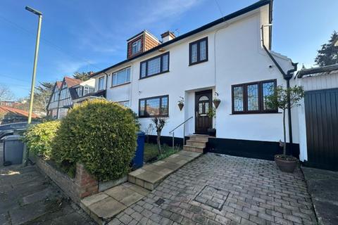 5 bedroom semi-detached house for sale