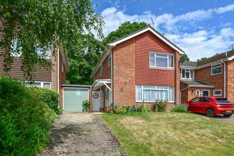 Beaufort Road, Fleet GU52 4 bed detached house for sale