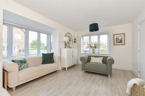 Oriel Road, Horsham, West Sussex 3 bed semi