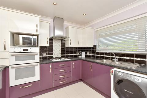 Turnden Gardens, Cliftonville... 2 bed terraced bungalow for sale