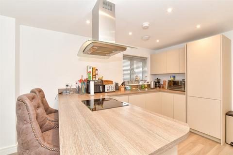 Seymour Drive, Marden TN12 3 bed link detached house for sale