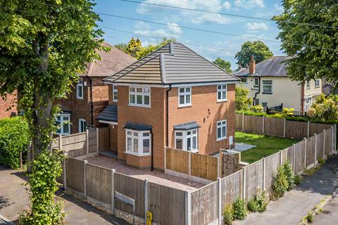 Blenheim Avenue, Mapperley, Nottingham 3 bed detached house for sale