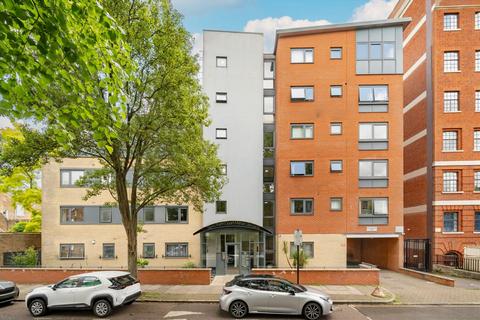 Manor Gardens, London N7 2 bed flat for sale