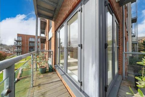 Hemel Hempstead, HP2 2 bed flat for sale