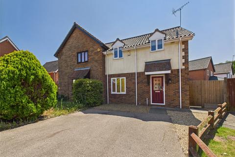 Hurrell Down, Highwoods, Colchester, CO4 3 bed semi