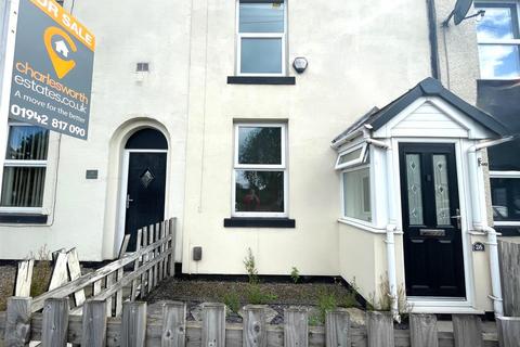 Chorley Road, Westhoughton, Bolton 2 bed terraced house for sale