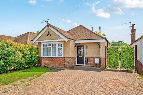 Selsdon Road, New Haw, KT15 3 bed bungalow for sale