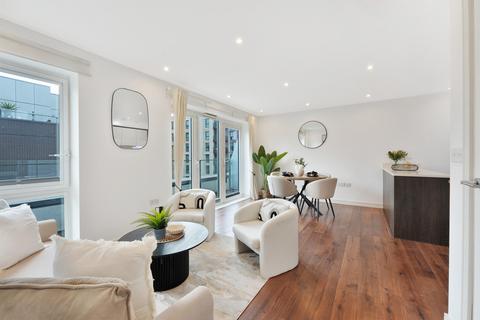 Enterprise Way, London, SW18 2 bed penthouse for sale