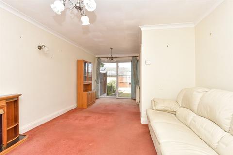 Beaconsfield Road, Sittingbourne ME10 2 bed terraced house for sale