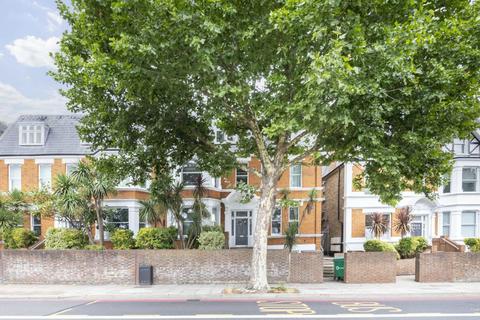 Finchley Road, London NW3 1 bed flat for sale