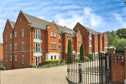 The Comptons, Comptons Lane, Horsham 2 bed apartment for sale