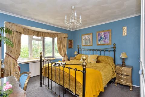 Valley Road, Newhaven, East Sussex 3 bed detached bungalow for sale