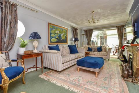 Valley Road, Newhaven BN9 3 bed detached bungalow for sale