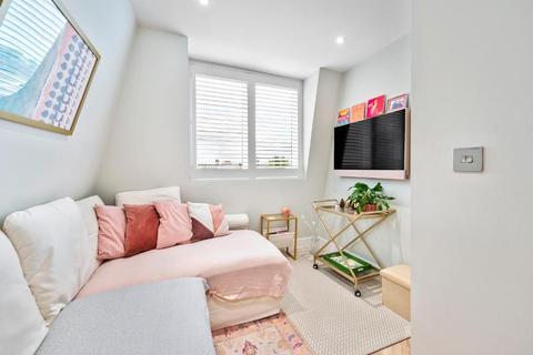 Kingston Road, Raynes Park, London... 1 bed apartment for sale