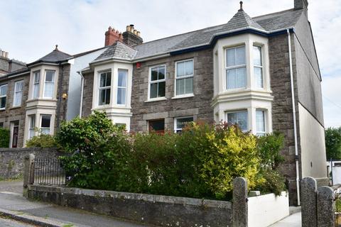 Park Road, Redruth, Cornwall, TR15 5 bed semi