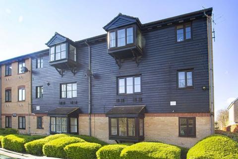 Kilberry Close, TW7 4LZ Studio for sale