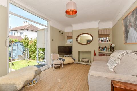 Sturry Road, Canterbury CT1 4 bed semi