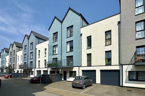 Willoughby Way, Plymouth PL1 2 bed maisonette for sale