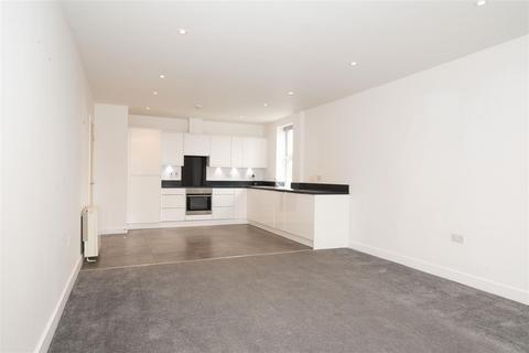West House, Plough Road, Yateley GU46 1 bed apartment for sale