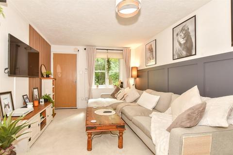 Bolton Road, Maidenbower, Crawley... 1 bed ground floor maisonette for sale