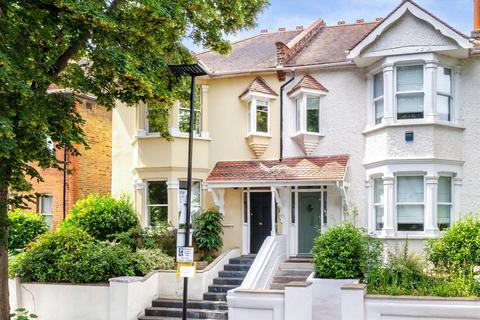 College Road, Isleworth TW7 3 bed semi