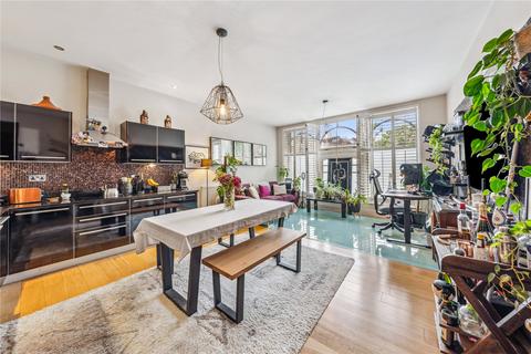 Prince of Wales Road, Kentish Town... 2 bed apartment for sale
