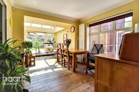 Daffodil Lane, Newport 6 bed detached house for sale