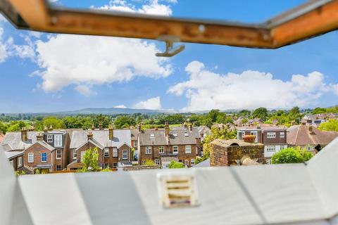 Priory Road, Reigate, Surrey 2 bed semi