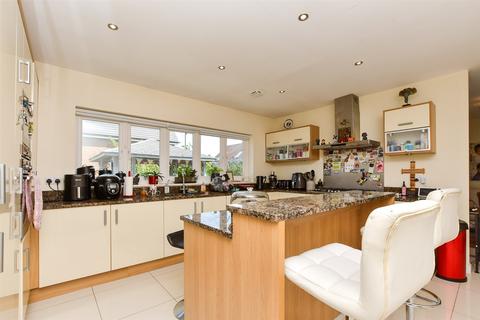 The Furrows, Crawley Down RH10 4 bed detached house