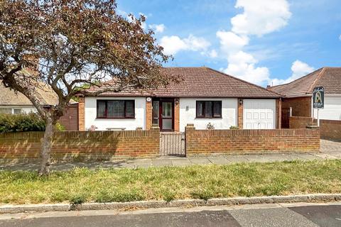 Princes Gardens, Margate CT9 3 bed detached bungalow for sale