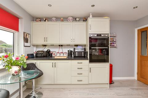Prospect Road, Minster, Ramsgate, Kent 3 bed detached bungalow for sale