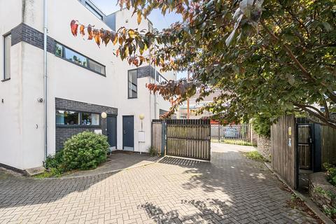 West Street, Bristol BS3 3 bed end of terrace house for sale