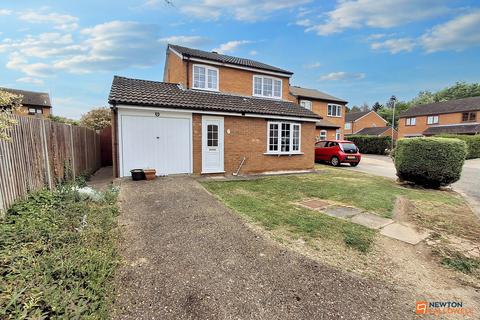 Dunsberry, Bretton, Peterborough, PE3 3 bed detached house for sale