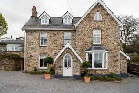 South Pembrokeshire 6 bed detached house for sale