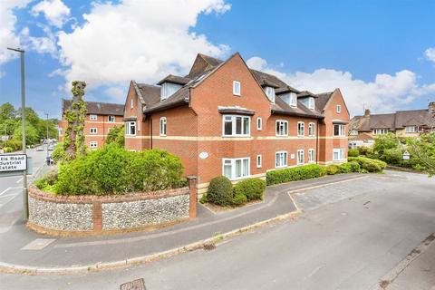 Canterbury Court, Dorking RH4 2 bed flat for sale