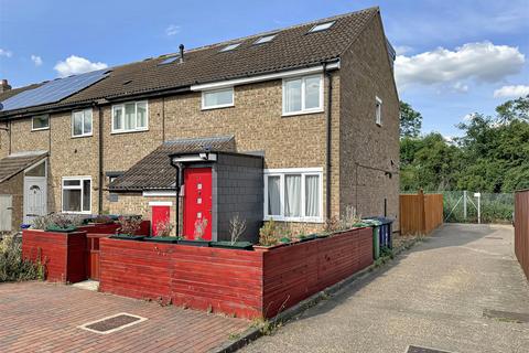 The Paddocks, Cambridge CB1 4 bed semi