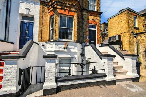 Westbrook Road, Margate CT9 1 bed flat for sale