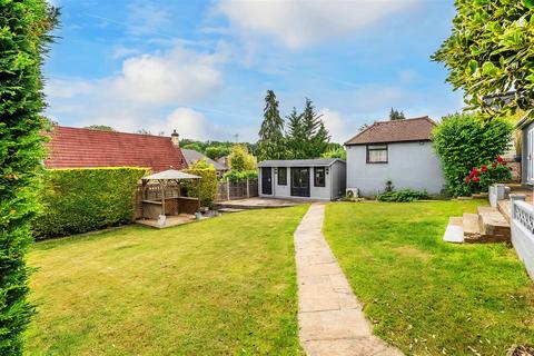 GROSVENOR ROAD, EPSOM, KT18 3 bed chalet for sale