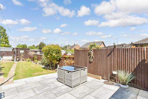 Dean Road, Strood, Rochester, Kent 3 bed semi