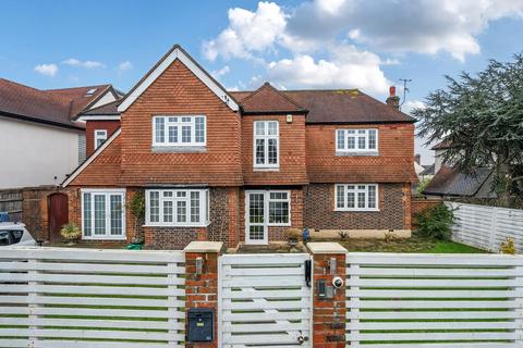 Oaks Avenue, Worcester Park KT4 5 bed detached house for sale