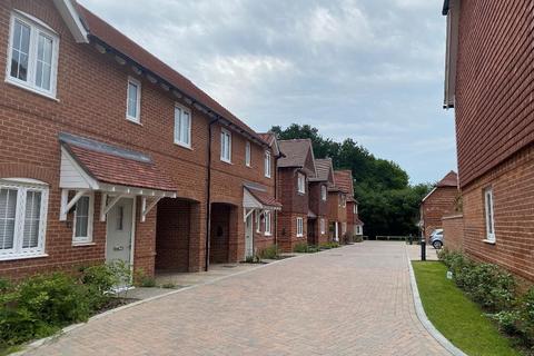 St Georges Meadow, Sissinghurst... 3 bed semi