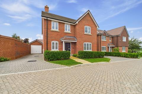 Willowvale, Steeple Claydon 4 bed detached house for sale