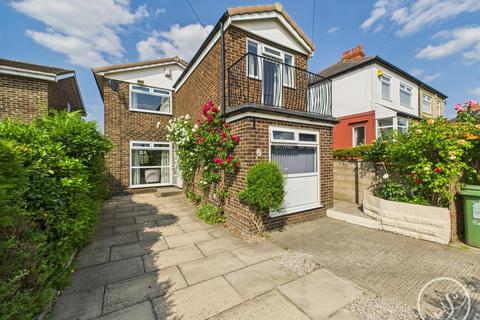 Sherbrooke Avenue, Leeds 3 bed detached house for sale