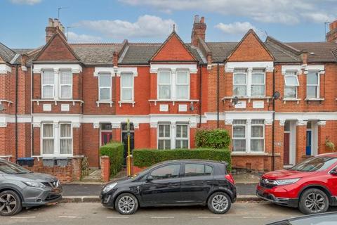 Pine Road, London, NW2 2 bed maisonette for sale